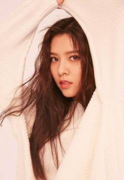 高清澳大利亚影视女演员宋妍霏时尚写真图片
