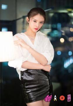 高清广东深圳女星火箭少女101yamy赖美云傅菁黑白配写真图片