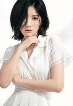 中国内地山东济南女演员吴优白皙性感写真图片