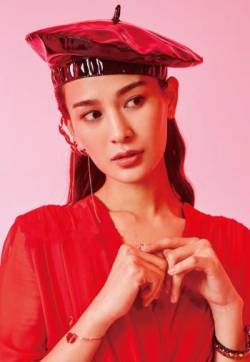 中国内地安徽女演员海铃美艳性感写真图片