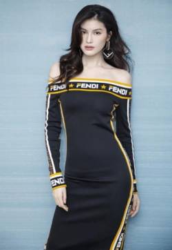 高清温州美女何穗时髦性感写真图片