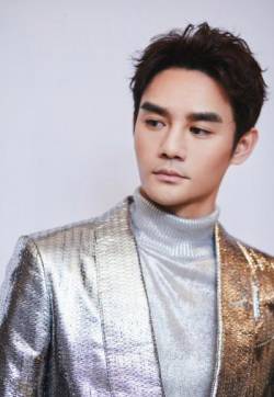 山西男演员王凯2018时装之夜帅气写真图片