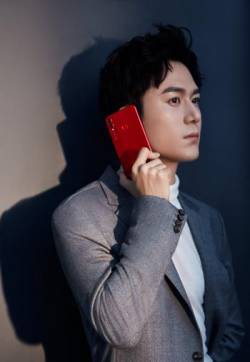 高清浙江绍男明显茅子俊率性不羁时尚写真图片