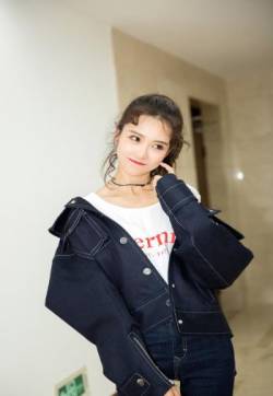 高清北京美女黄一琳可爱俏皮图片