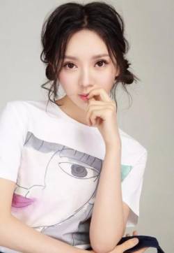 中国内地北京女演员雨婷儿性感写真