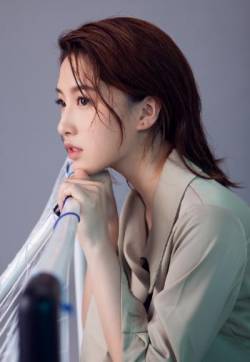 中国大陆辽宁大连人,女演员杜雨宸性感图片