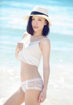 中国内地安徽省芜湖女演员王婉娟性感写真图片