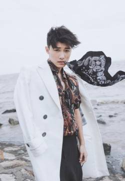 高清北京男明星代旭帅气有型写真图片