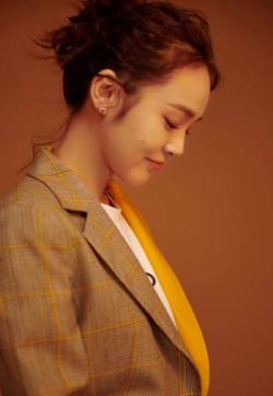 高清吉林省辽源女明星张佳宁个性混搭时尚写真图片