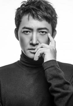 中国内地影视黑龙江省哈尔滨男演员王阳沉稳帅气时尚写真图片