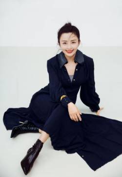 中国吉林省吉林著名的影视女演员杨童舒优雅气质时尚写真图片