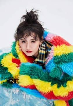 高清上海袁冰妍俏皮甜美时尚写真图片