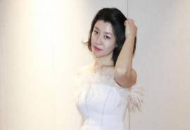 高清江苏省徐州美女刘琳知性优雅活动照