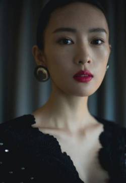 中国内地云南昆明女演员童瑶FEIA年度盛典性感图片