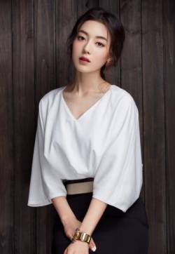 高清何美璇图片何美璇知性优雅写真图片
