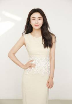 中国吉林省吉林著名的影视女演员杨童舒清新甜美写真图片