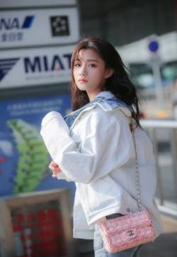高清台湾省华语影视女演员陈意涵清新养眼靓丽写真图片
