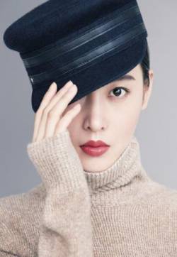 高清哈尔滨新生代女演员张天爱清新甜美杂志写真图片