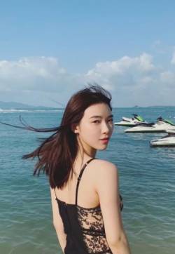 高清四川性感美女宁心性感诱人海边写真图片