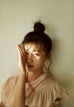 中国内地北京女演员徐悦性感写真图片