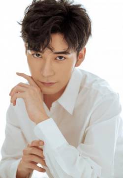 高清北洪湖乌林男星陈星旭雅痞范儿时尚写真图片