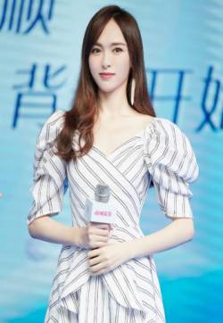 高清中国内地女演员美女梁婧娴《柜中美人》海报剧照图片