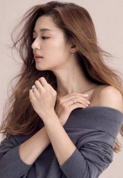 韩国首尔女演员全智贤优雅迷人魅力写真图片