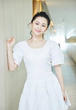 中国内地湖北黄石女演员刘颖伦清新俏丽活动写真图片