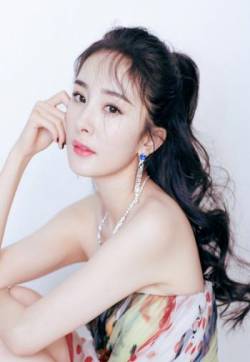 高清中国内地北京影视女演员杨幂妩媚性感大片写真图片