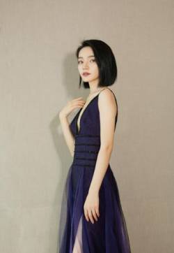 中国内地影视新疆乌鲁木齐女演员代斯MAHB年度先生盛典优雅写真图片