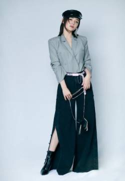高清中国内地影视湖北省襄阳女演员袁姗姗2018嘉人中国风盛典时尚写真图片