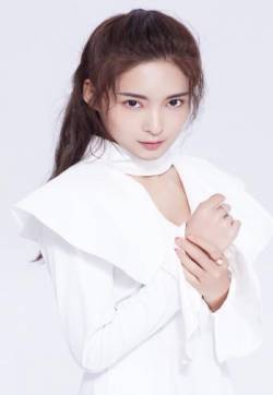 高清中国内地美女孙安可清新脱俗白衣写真图片