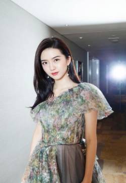 中国内云南曲靖地新生代演员许龄月电视剧品质盛典优雅写真图片