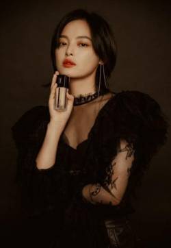 高清黑龙江鹤岗美女辛芷蕾性感妩媚写真图片