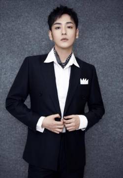 高清河南男星向昊儒雅绅士高清帅气写真图片