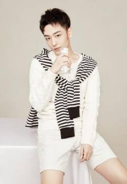 高清河南男星向昊时尚帅气写真图片