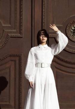 高清黑龙江鹤岗美女辛芷蕾洒脱随性写真图片