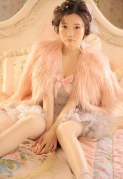 高清江苏性感美女杨超越仙气时尚写真图片