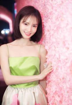 中国大陆山东济南女演员平面模特金晨甜美果味少女写真图片