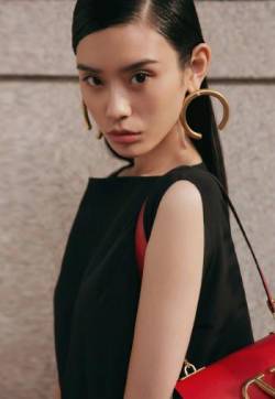 中国内地上海女模特奚梦瑶清冷大气活动写真图片