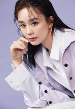 中国内地南省郑州女演员海陆温婉迷人时尚杂志写真大片