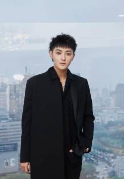 高清山东省青岛男明星黄子韬帅气撩人活动写真图片图片 高清山东省青岛男明星黄子韬帅气撩人活动写真图片图片