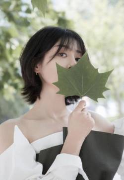 高清北京美女李溪芮时尚甜美街拍图片