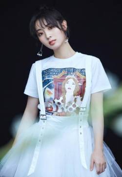 高清中国内地北京朝阳女演员邢菲时尚大片写真图片图片 高清中国内地北京朝阳女演员邢菲时尚大片写真图片图片