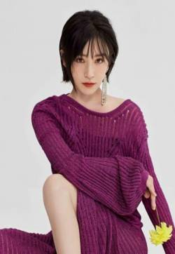 高清中国内地代黑龙江省哈尔滨新生女演员阚清子甜美时尚写真图片