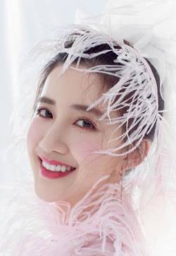 中国内地上海女演员陈欣予粉嫩迷人写真图片
