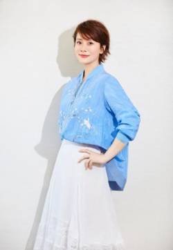 高清中国南京女演员海清性感优雅写真图片