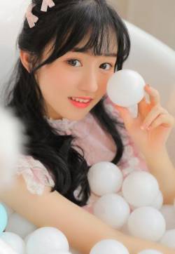 高清中国内地辽宁省沈阳女演员赵今麦时尚轻熟风写真图片