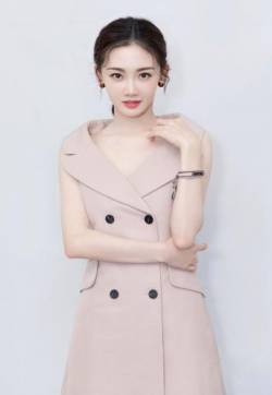 高清中国内地女演员美女苗苗粉嫩甜美写真图片