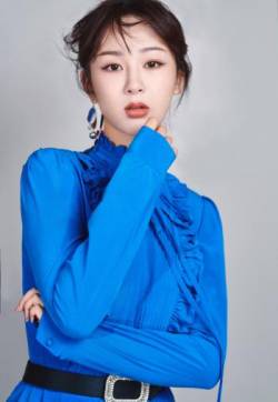 高清中国内地影视北京女演员杨紫知性浪漫写真图片